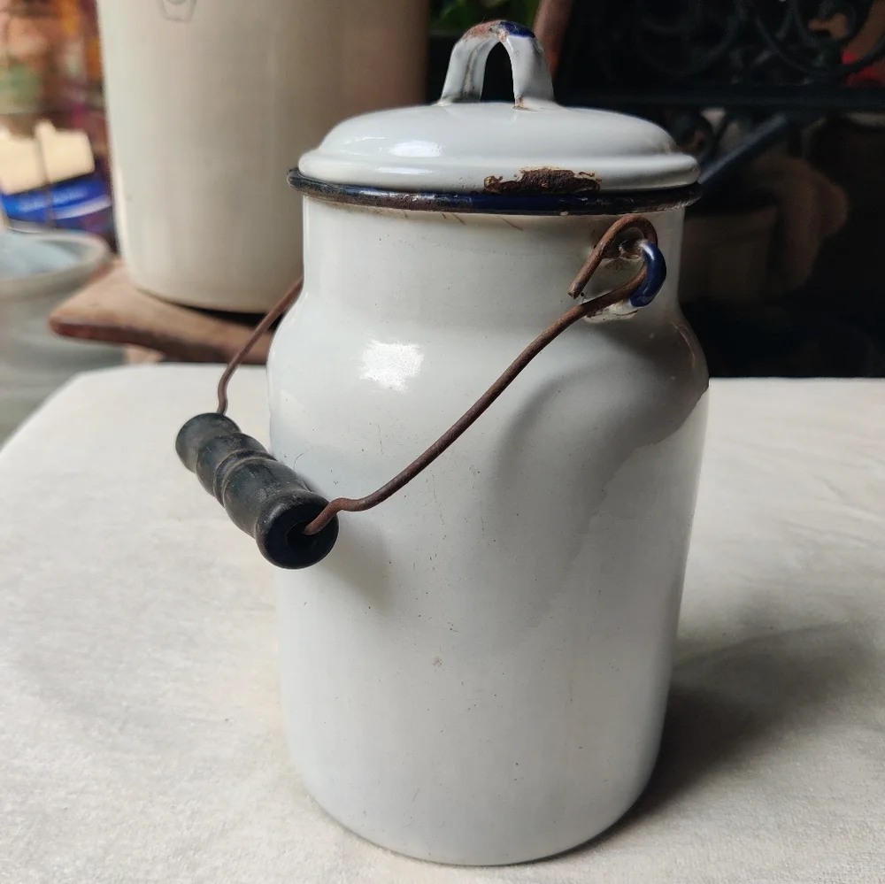 Vintage Antique White Enamelware Milk Canister Lid Wood Bail Handle 9